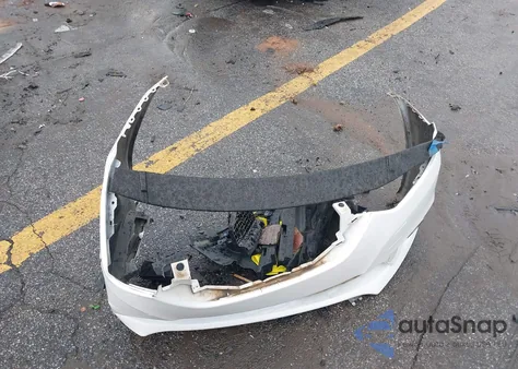 2018 Nissan Sentra Sr z USA, uszkodzony, nr VIN 3N1AB7AP3JY305490